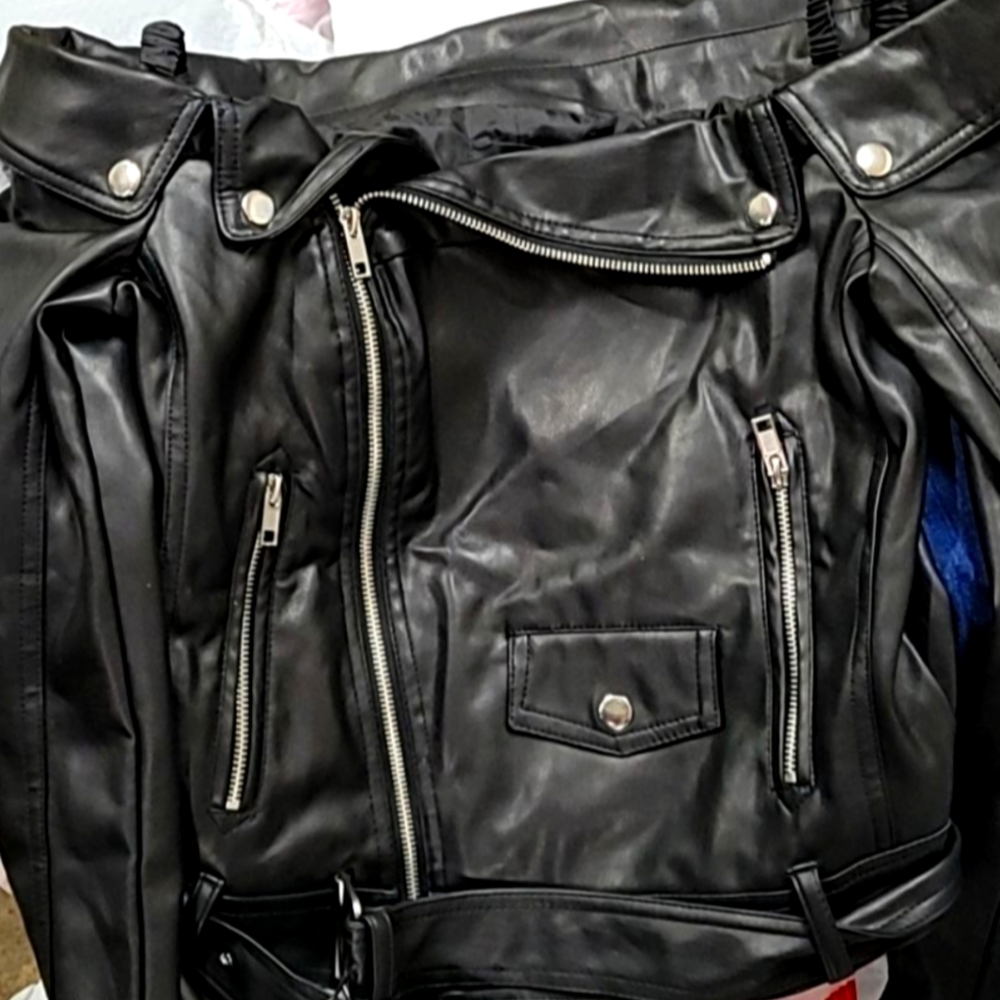 Off the should punk faux leather jacket